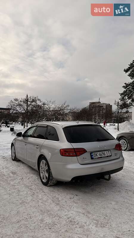 Универсал Audi A4 2009 в Вараше