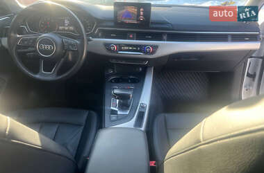 Седан Audi A4 2017 в Киеве