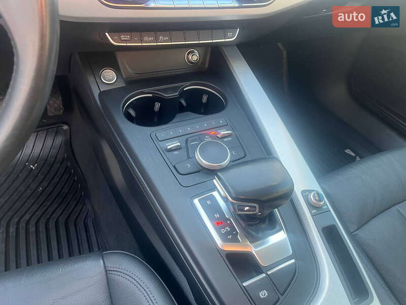 Седан Audi A4 2017 в Киеве фото 18 Седан Audi A4 2017 в Киеве
