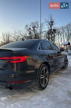 Седан Audi A4 2016 в Пустомытах