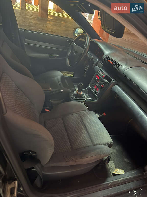 Универсал Audi A4 1996 в Львове