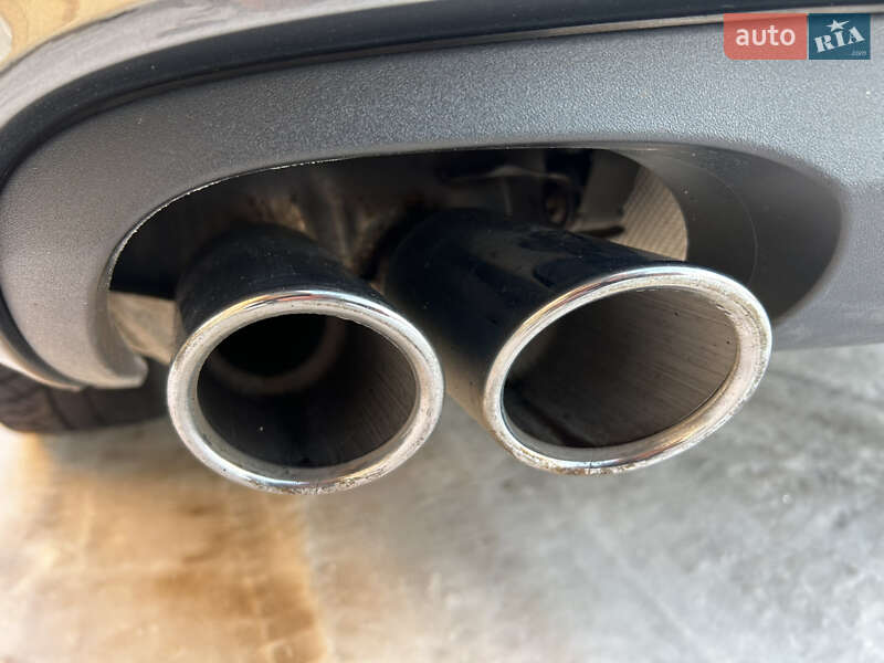 Седан Audi A4 2014 в Мукачевому