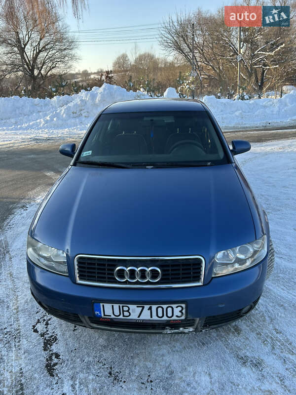 Седан Audi A4 2001 в Рівному