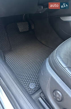 Седан Audi A4 2013 в Сарнах