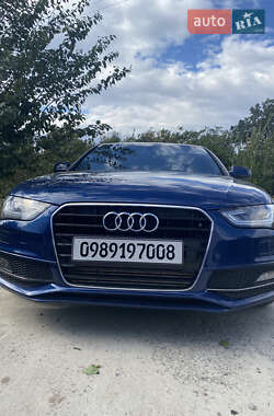 Седан Audi A4 2012 в Хмельницком