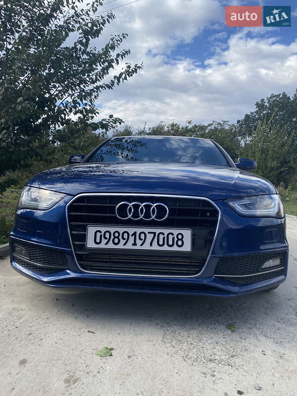 Седан Audi A4 2012 в Хмельницькому