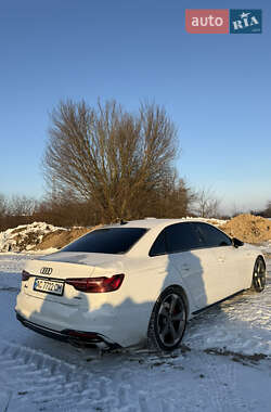 Седан Audi A4 2021 в Луцке