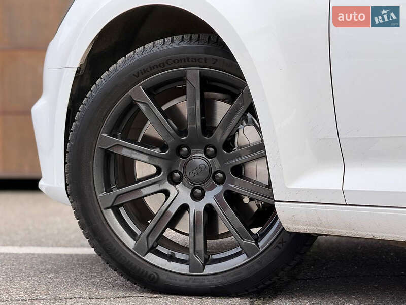 Седан Audi A4 2019 в Киеве
