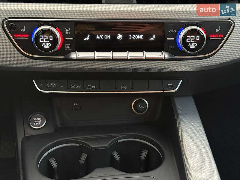 Седан Audi A4 2019 в Киеве