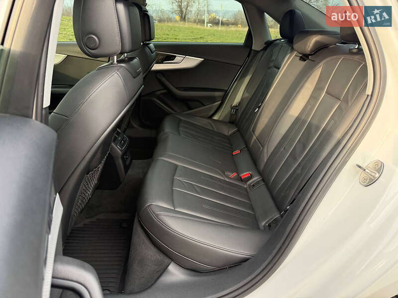 Седан Audi A4 2019 в Киеве
