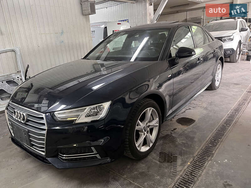 Седан Audi A4 2018 в Шептицькому