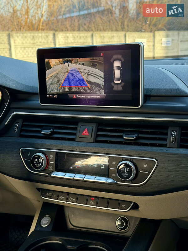 Седан Audi A4 2016 в Ужгороде