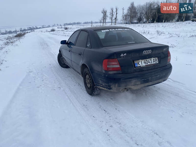 Седан Audi A4 1999 в Крыжополе