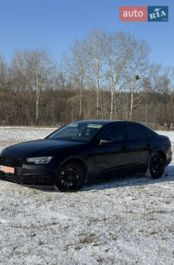 Седан Audi A4 2017 в Полтаві