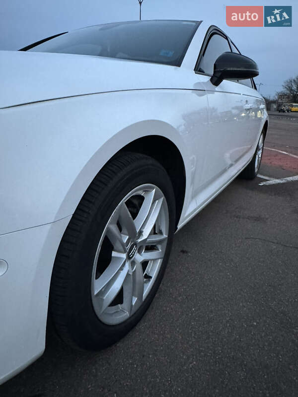 Седан Audi A4 2016 в Киеве фото 5 Седан Audi A4 2016 в Киеве