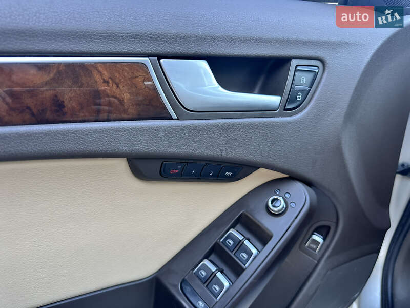 Седан Audi A4 2014 в Чернігові