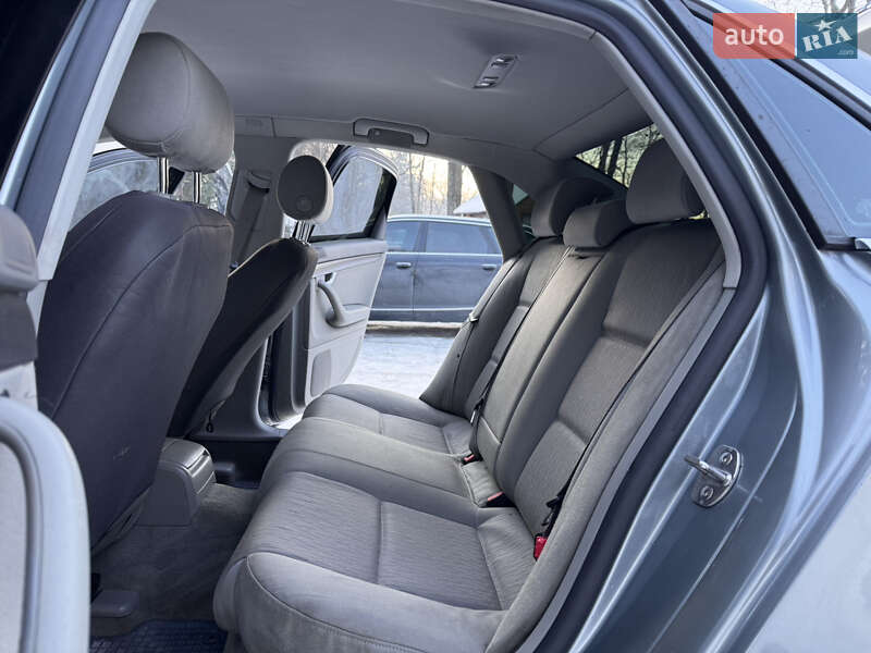 Седан Audi A4 2005 в Дрогобыче