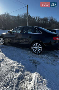 Седан Audi A4 2013 в Львові