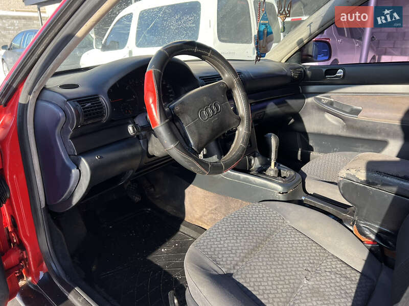 Седан Audi A4 1996 в Кременце фото 6 Седан Audi A4 1996 в Кременце