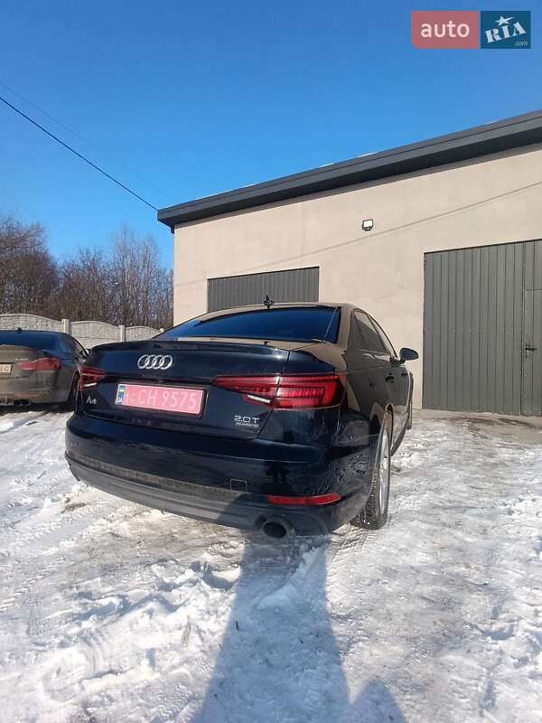 Седан Audi A4 2018 в Ивано-Франковске
