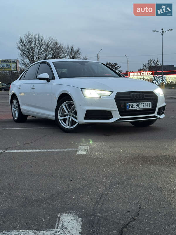 Седан Audi A4 2016 в Киеве фото Седан Audi A4 2016 в Киеве
