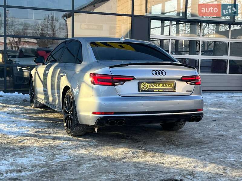Седан Audi A4 2017 в Ивано-Франковске