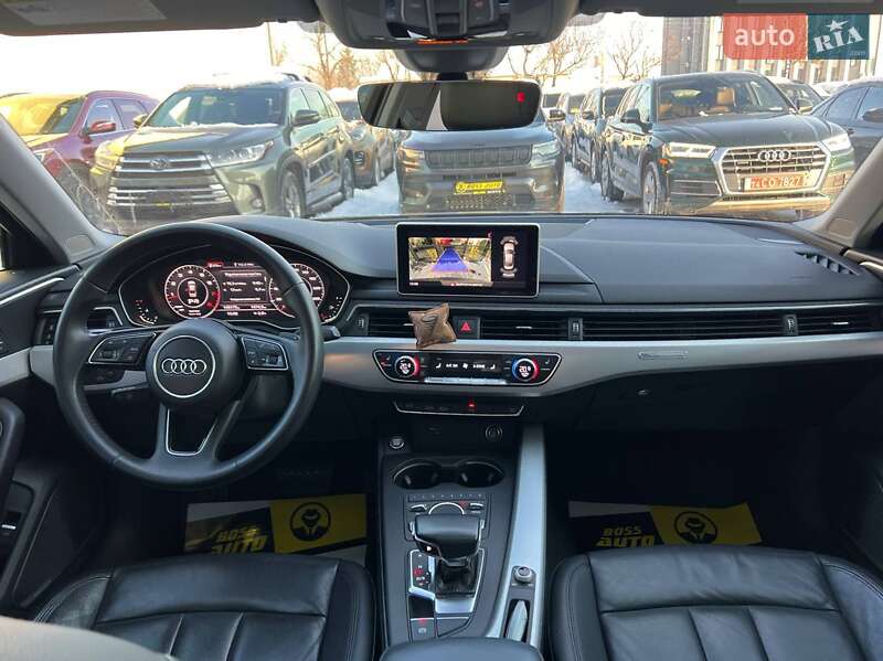 Седан Audi A4 2017 в Ивано-Франковске