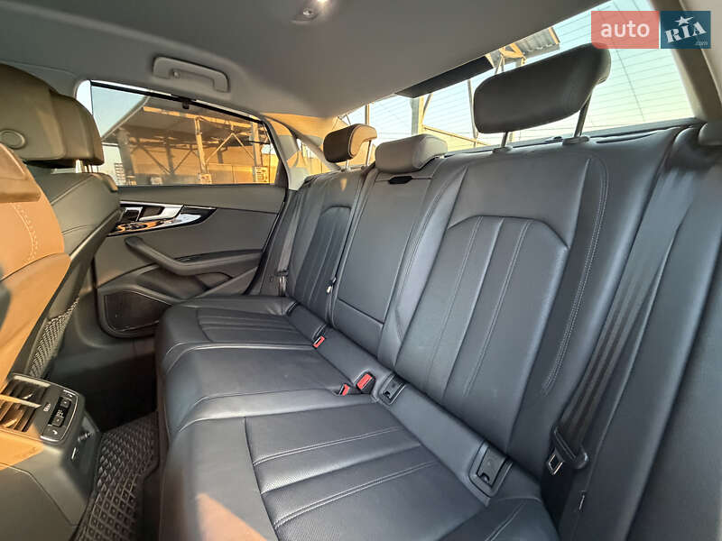 Седан Audi A4 2021 в Киеве
