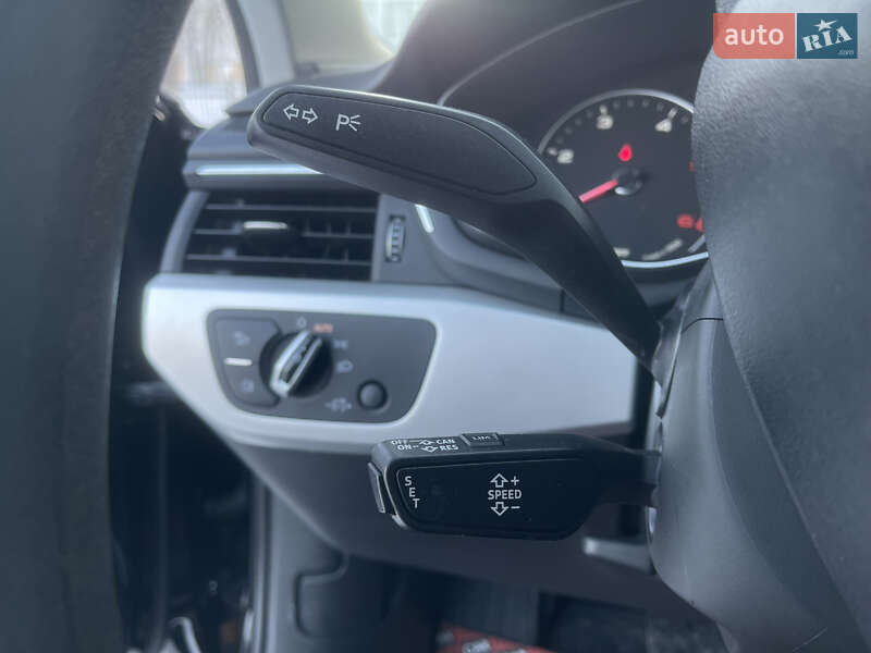 Седан Audi A4 2016 в Києві фото 26 Седан Audi A4 2016 в Києві