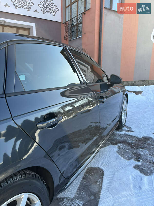 Седан Audi A4 2017 в Львові фото 26 Седан Audi A4 2017 в Львові