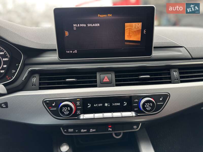 Седан Audi A4 2016 в Тернополі