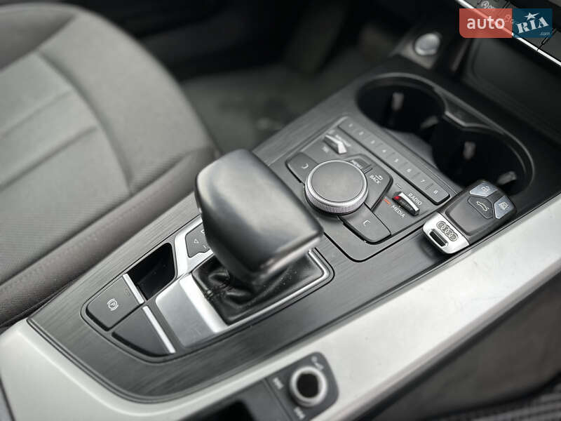 Універсал Audi A4 2016 в Дрогобичі