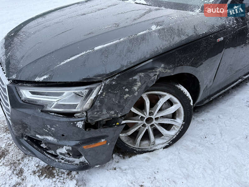 Седан Audi A4 2019 в Яворові