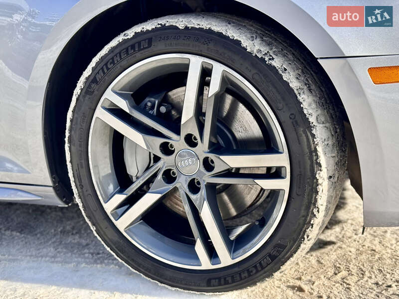 Седан Audi A4 2018 в Києві