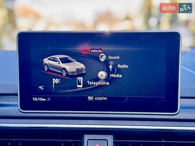 Седан Audi A4 2018 в Києві