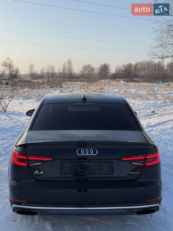 Седан Audi A4 2019 в Киеве
