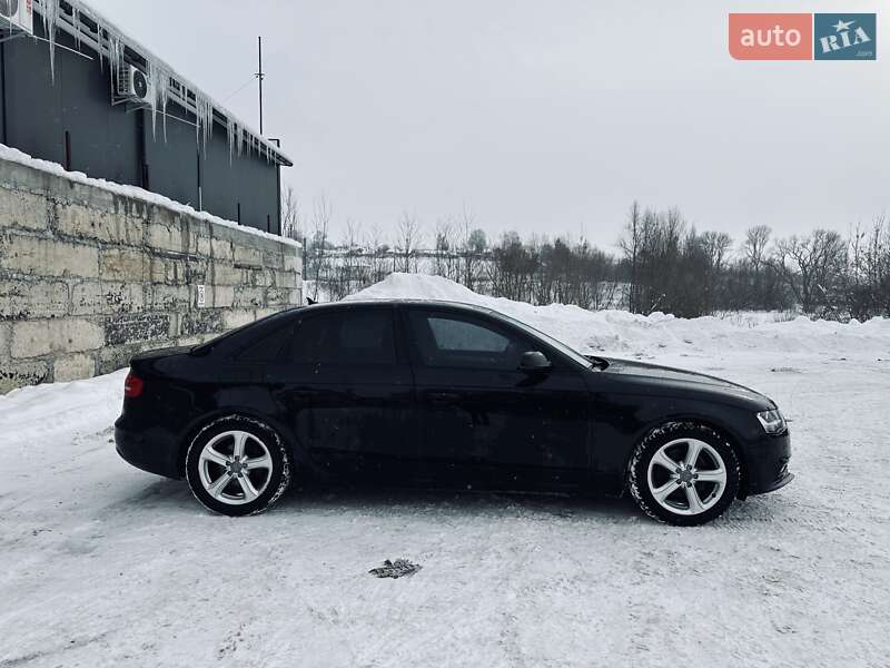 Седан Audi A4 2013 в Тернополі