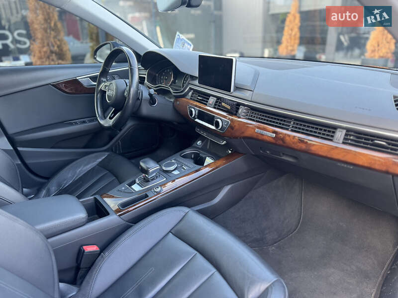 Седан Audi A4 2016 в Києві