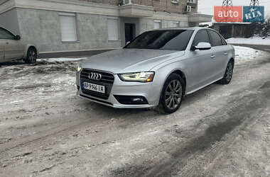 Седан Audi A4 2013 в Запоріжжі