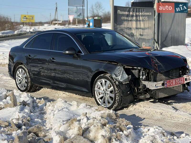Седан Audi A4 2019 в Львове