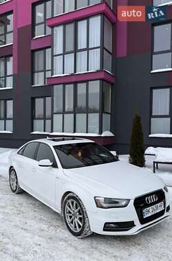 Седан Audi A4 2013 в Ровно
