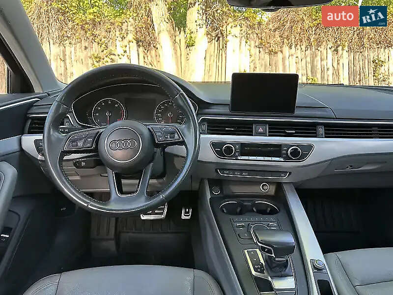 Седан Audi A4 2017 в Полтаве
