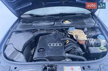 Універсал Audi A4 1998 в Дрогобичі