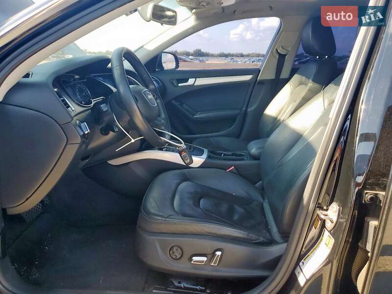 Седан Audi A4 2012 в Львові