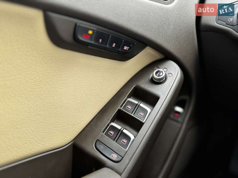 Седан Audi A4 2014 в Харькове