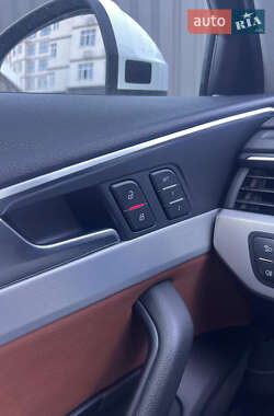 Универсал Audi A4 2016 в Киеве
