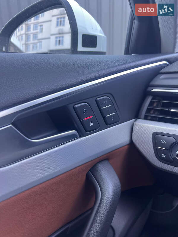 Универсал Audi A4 2016 в Киеве