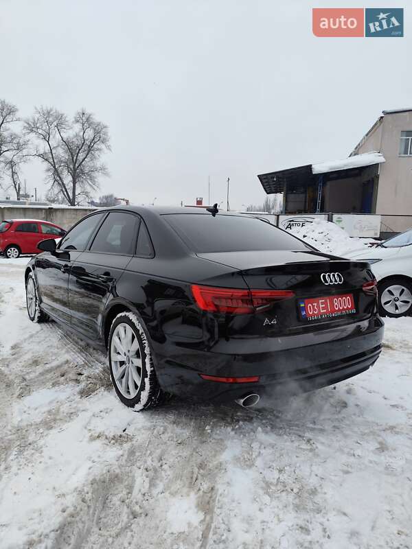Седан Audi A4 2017 в Чернігові