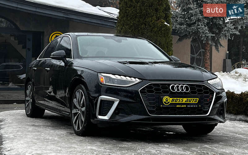 Седан Audi A4 2022 в Львове