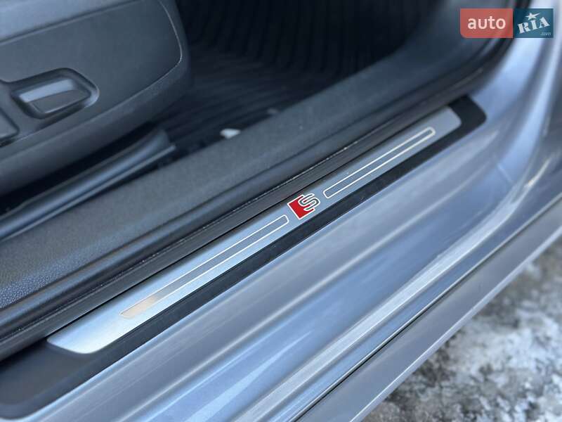 Седан Audi A4 2017 в Дрогобичі